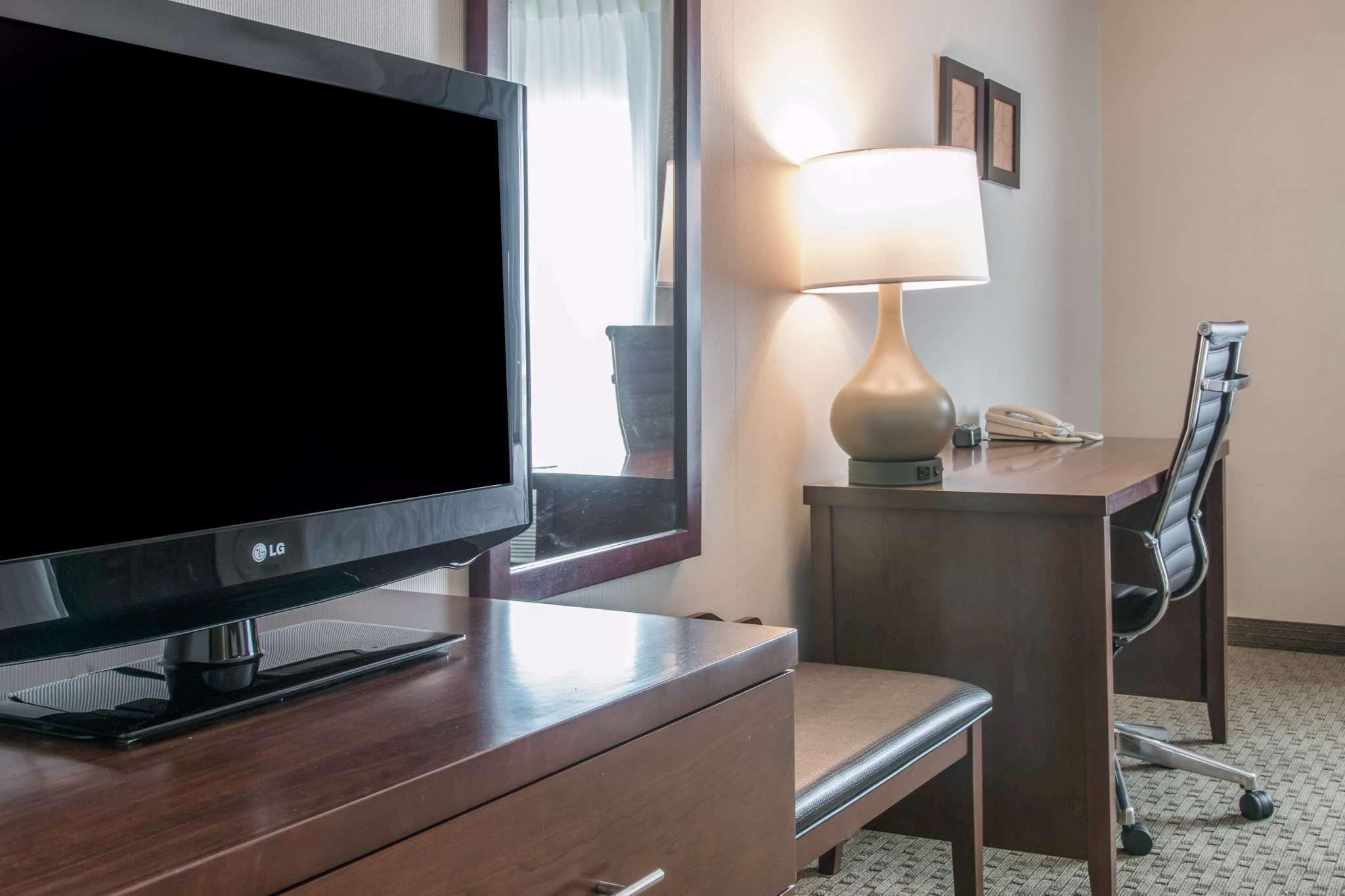 Comfort Suites Віксом Екстер'єр фото